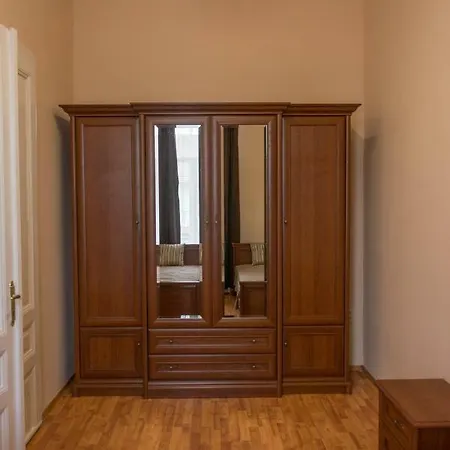 Apartment in the city centre Mukacheve Exterior photo